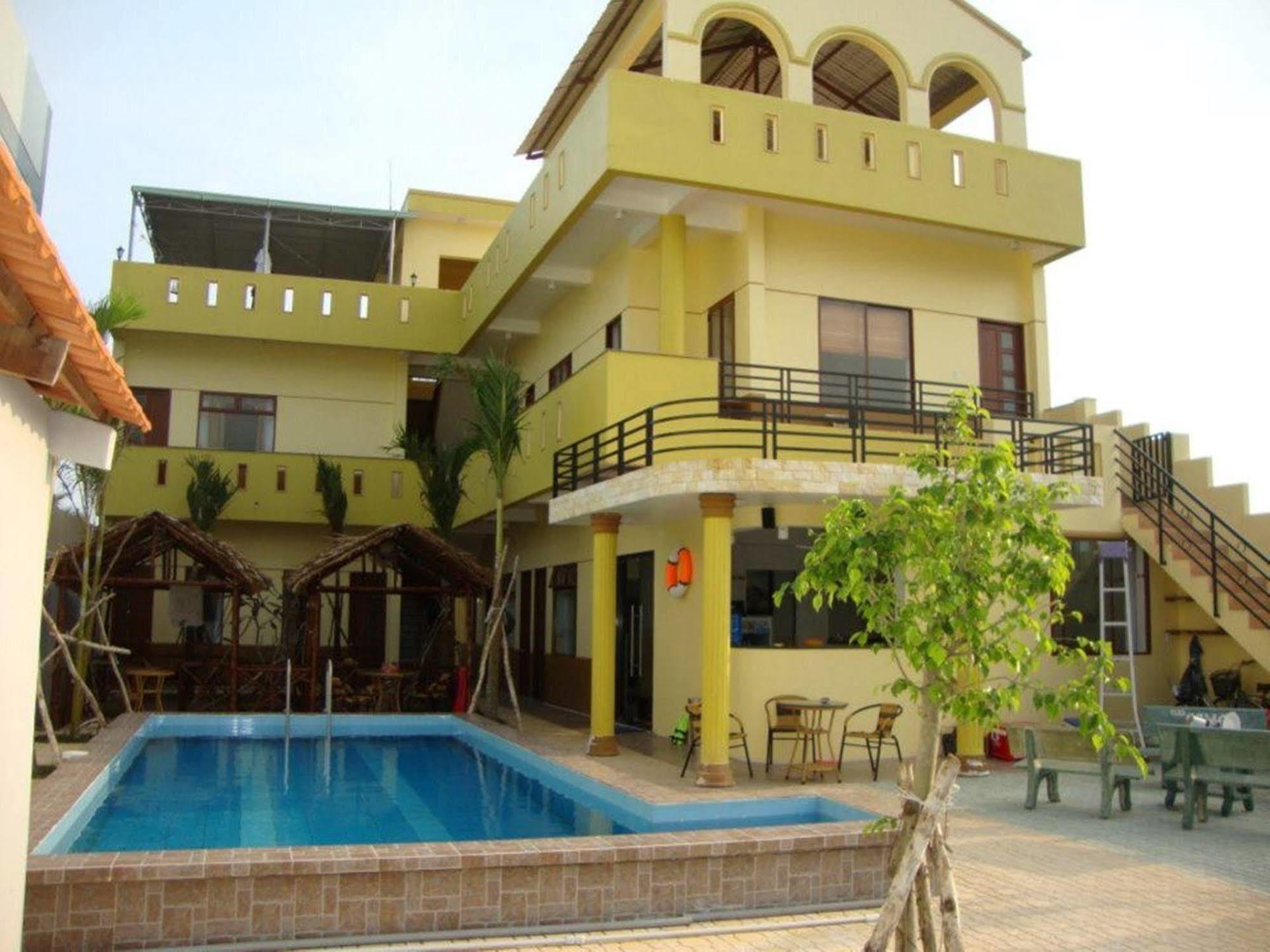 Hôtel Oasis à Ben Tre Extérieur photo