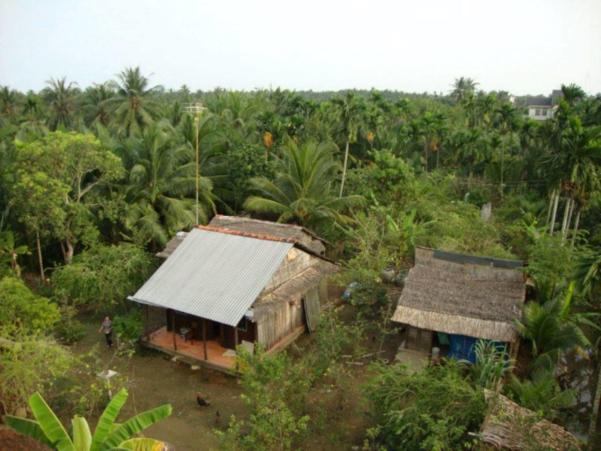 Hôtel Oasis à Ben Tre Extérieur photo